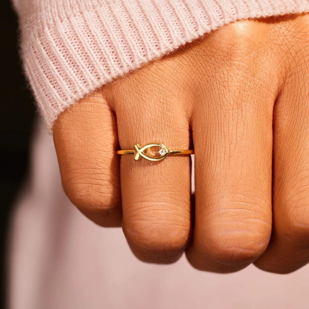 925 Sterling Silver Just Keep Swimming Fish Ring - Trendy jewelry in Gold for Women | The802Gypsy