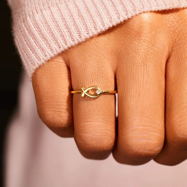 925 Sterling Silver Just Keep Swimming Fish Ring - Trendy jewelry in Gold for Women | The802Gypsy