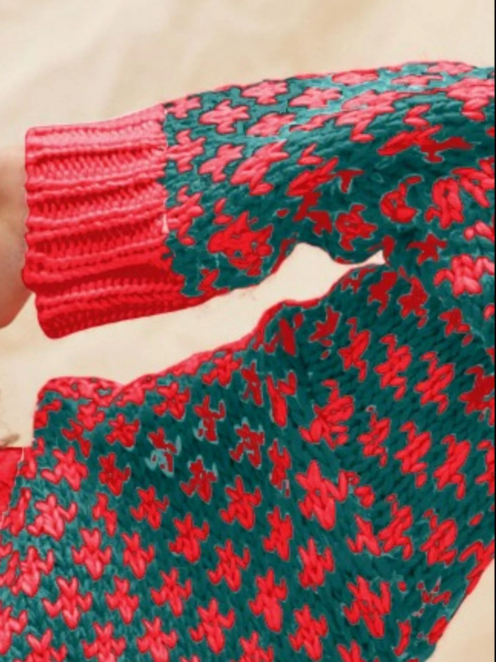 SO ME Color Block Textured Christmas Sweater V Neck Top - Trendy Tops in HUNTER/RED for Women | The802Gypsy