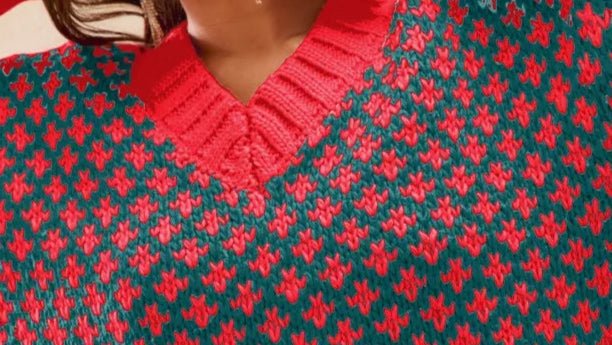SO ME Color Block Textured Christmas Sweater V Neck Top - Trendy Tops in HUNTER/RED for Women | The802Gypsy