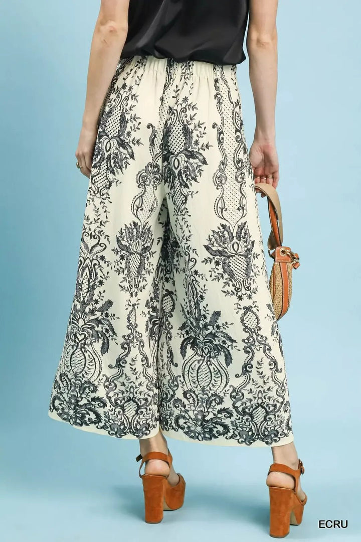 Umgee Border Print Wide - Leg Pants - Trendy Bottoms/Trousers in Cream/Black for Women | The802Gypsy