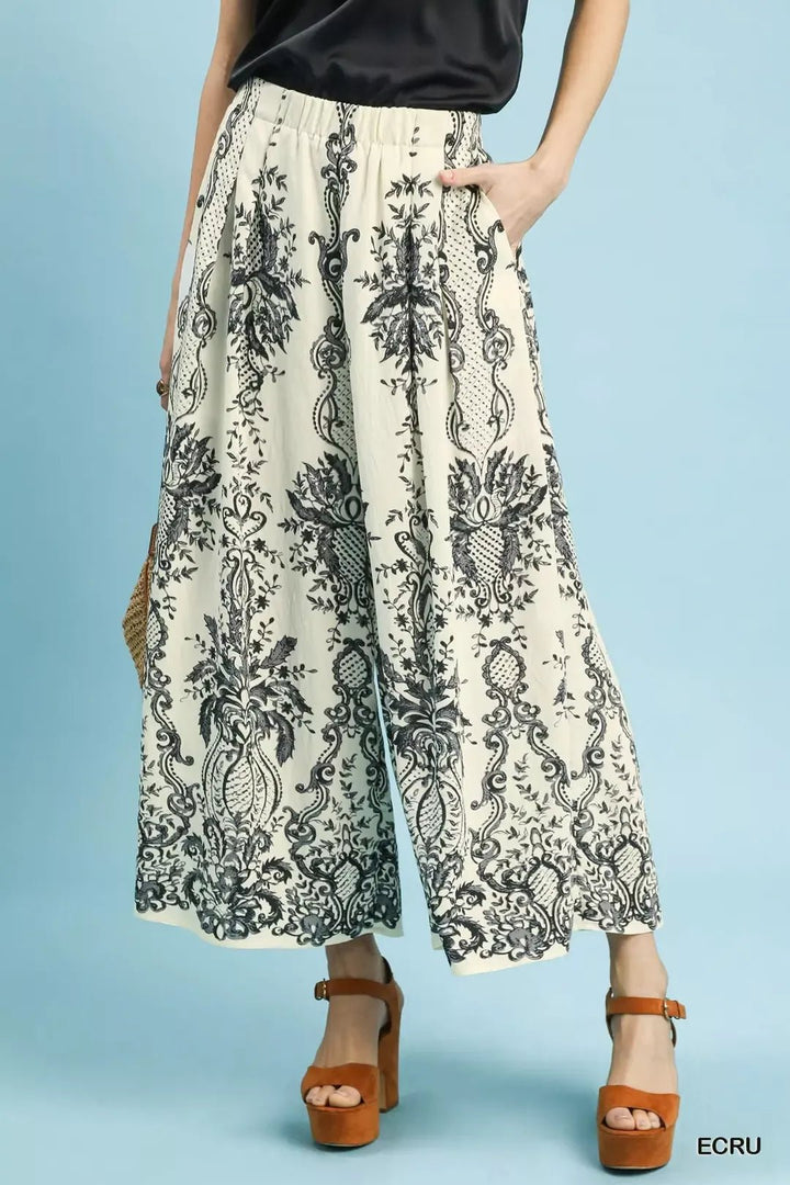 Umgee Border Print Wide - Leg Pants - Trendy Bottoms/Trousers in Cream/Black for Women | The802Gypsy
