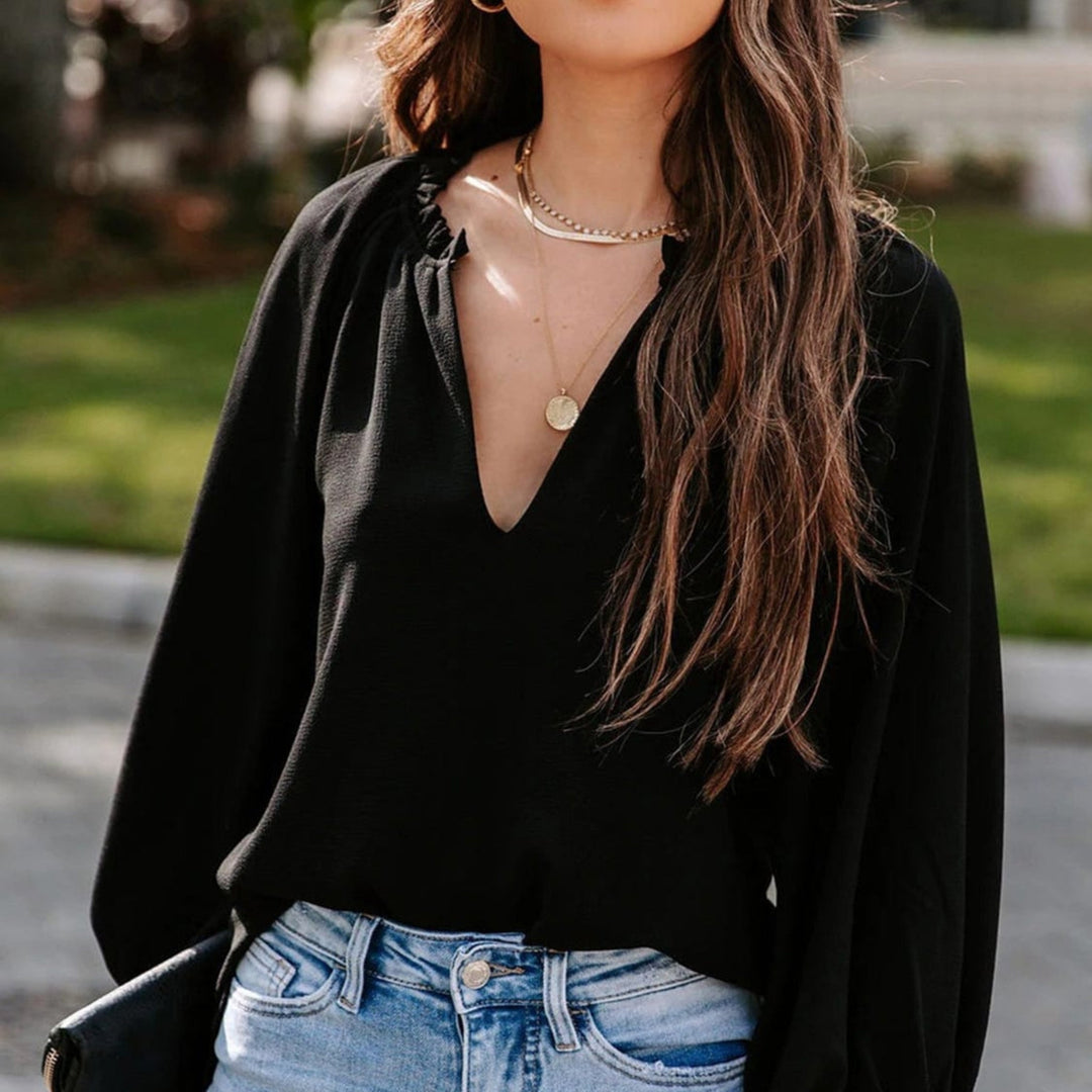 Black Tops with S