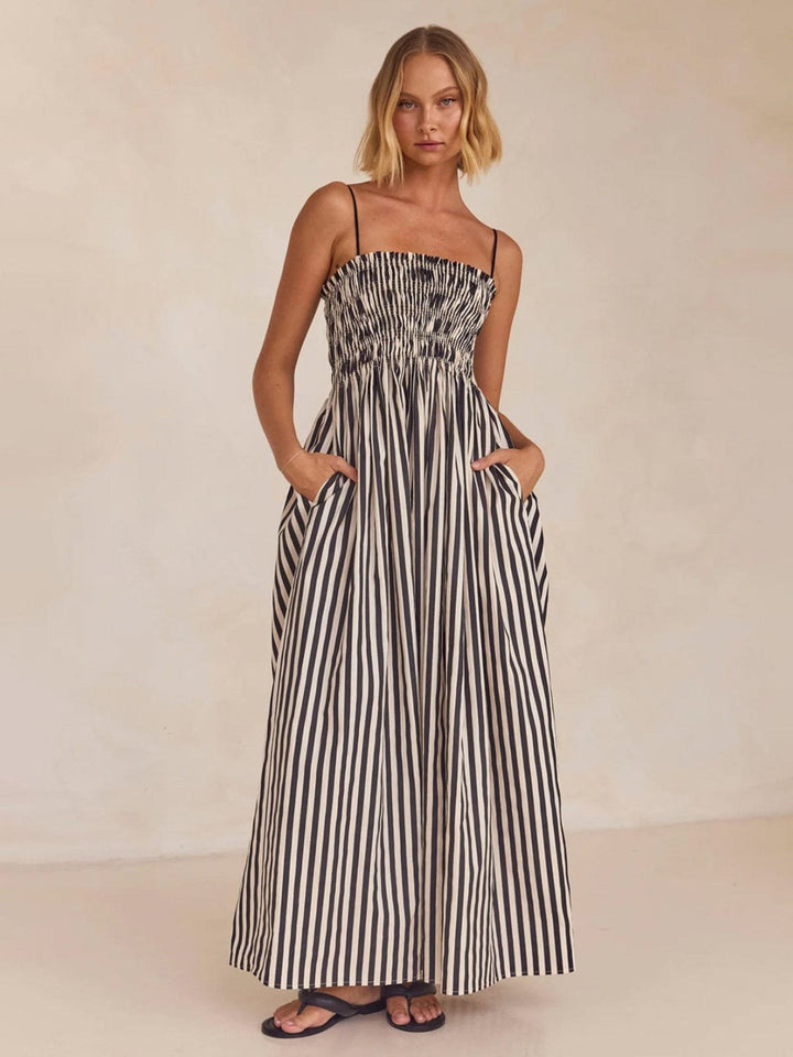 Black/White Dress/casual with S