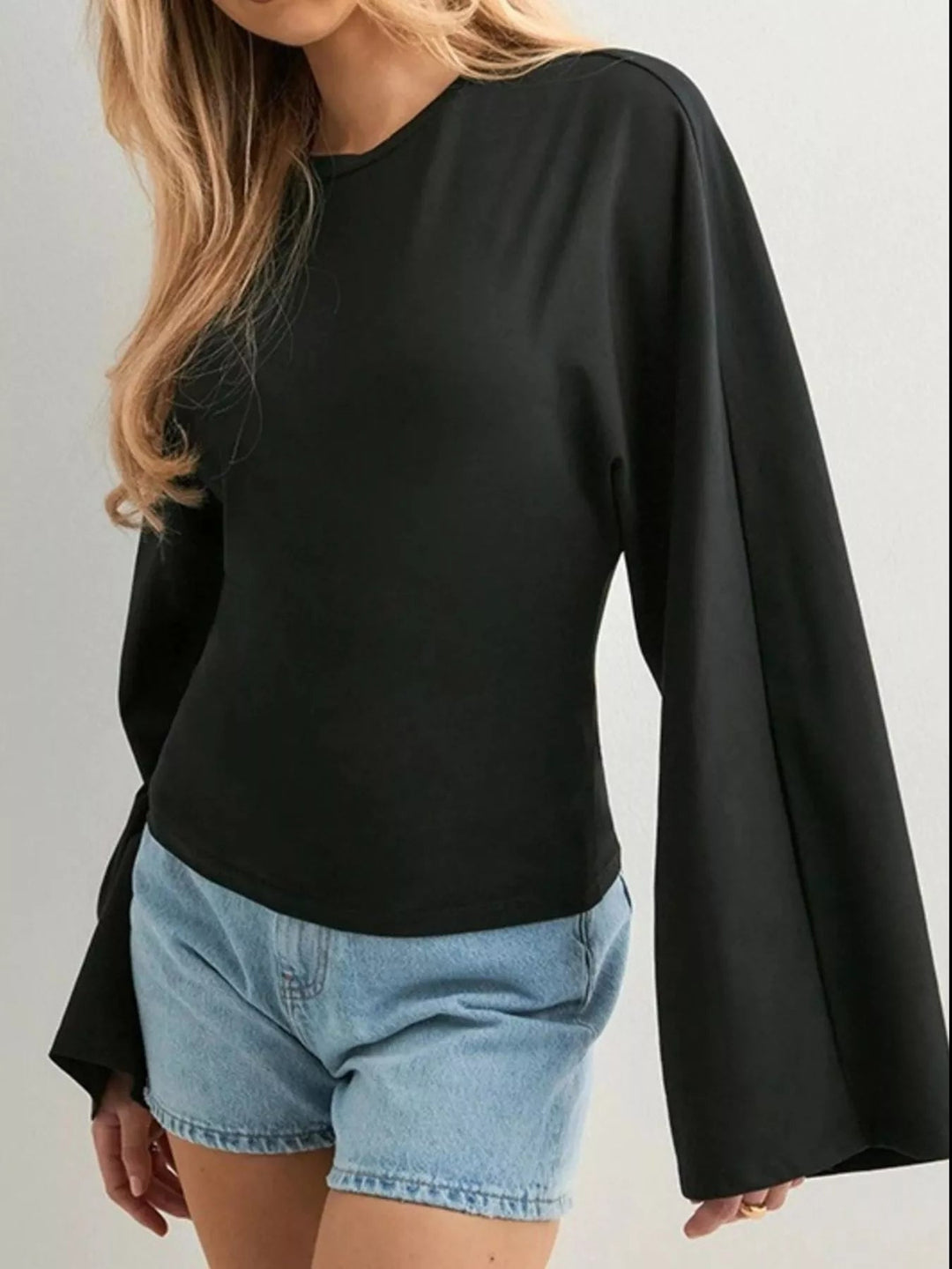 Round Neck Long - Sleeve T-Shirt - Trendy Tops/Long Sleeve Tops in Black for Women | The802Gypsy