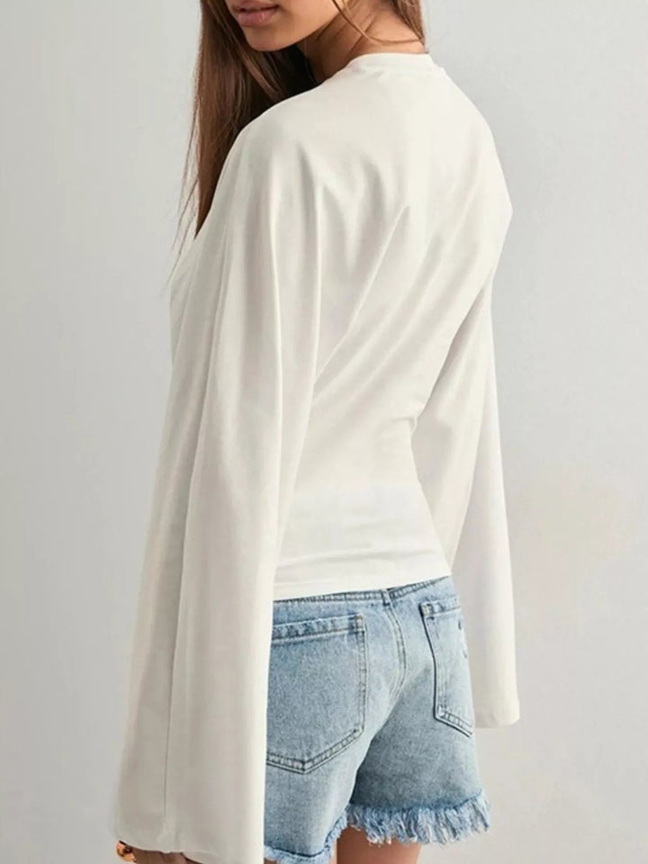 Round Neck Long - Sleeve T-Shirt - Trendy Tops/Long Sleeve Tops in Gray/white for Women | The802Gypsy