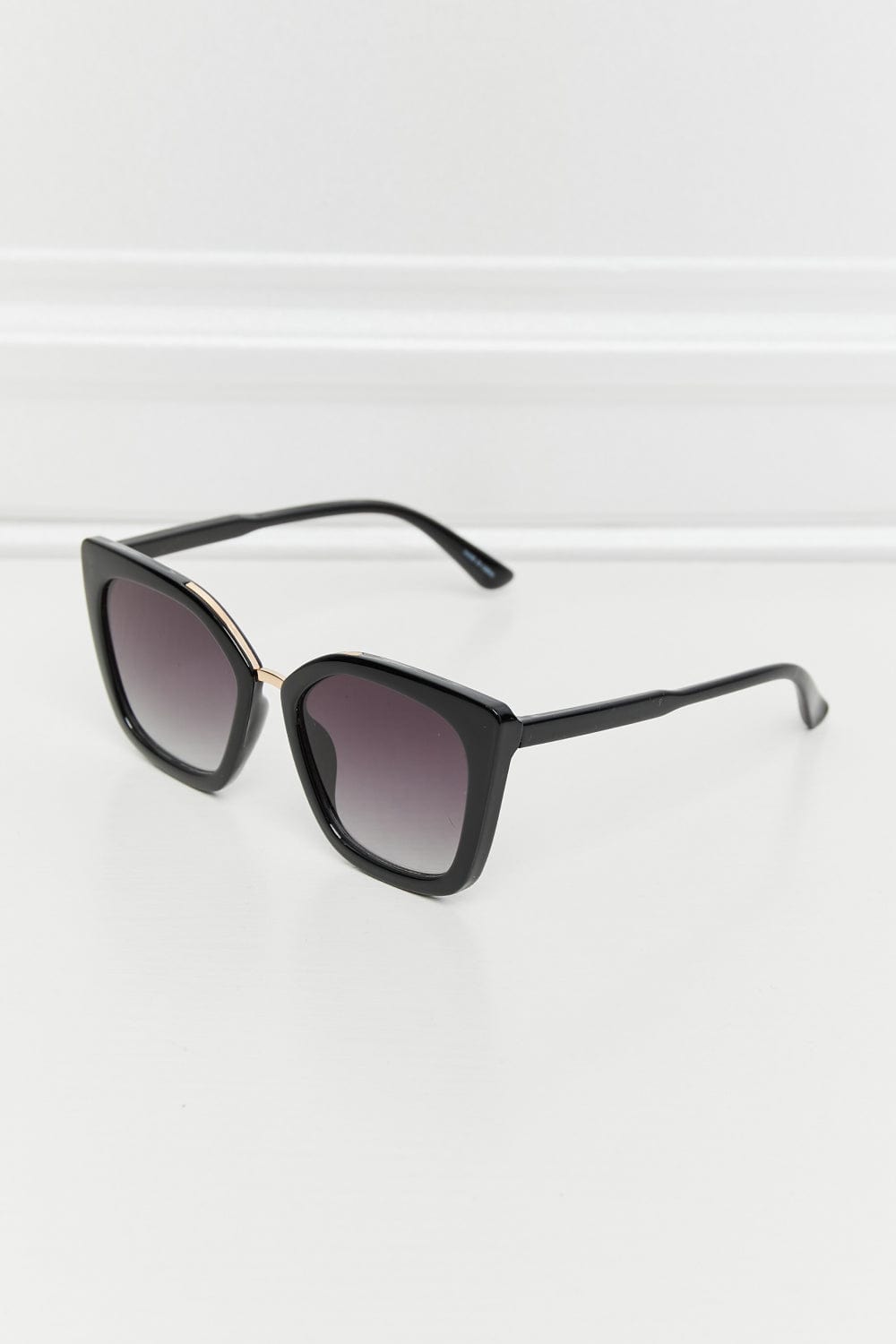 Trendsi sunglasses Black / One Size Cat Eye Full Rim Polycarbonate Sunglasses